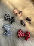 Bow clips . Baby bow clips